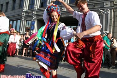 Parada przeszła przez centrum miasta. Przyciągnęła wielu mieszkańców [ZDJĘCIA]