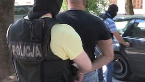 14 skinów zatrzymanych. Handlowali narkotykami, czerpali korzyści z nierządu [ZDJĘCIA]