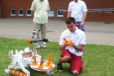 Studenci w dwa miesiące zbudowali robota. I podbili nim Japonię