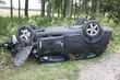 Seat uderzył w drzewo. Trzy osoby w szpitalu