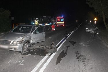 Poszukiwana jechała skradzionym samochodem i spowodowała wypadek