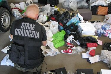 Nike, Chanel i inne znane marki. Duża partia podróbek zatrzymana
