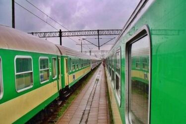 PKP chce zachęcić do zakupu biletów z wyprzedzeniem. Da duże rabaty