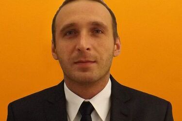 Sikał w miejscu publicznym. Poseł Twojego Ruchu skazany