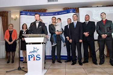 PiS i SLD przedstawiło listy kandydatów do Rady Miasta