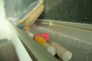 Pochwały i życzenia dla nauczycieli. Dzień Edukacji Narodowej