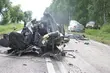 Ciężarówka stanęła w poprzek drogi. Zginęły dwie osoby
