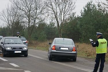 5 osób rannych i 40 pijanych kierowców. Podsumowanie akcji "Znicz"