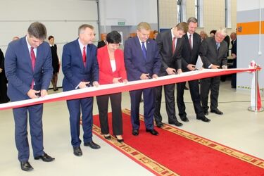 Mechanicy będą uczyć się na sprzęcie na miarę XXI wieku. Mają nowoczesną halę [ZDJĘCIA]