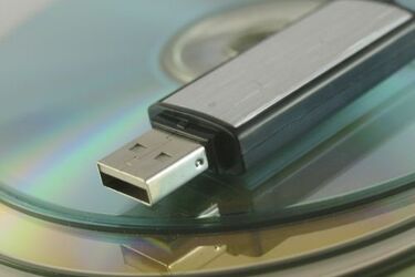 Rozdawał licealistom antysemickie ulotki. Andrzej P. prawomocnie skazany