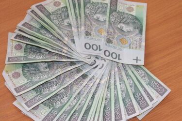 Chcieli wyłudzić kredyty. Trzy osoby skazane