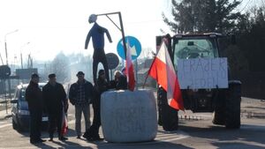 Protest rolników trwa nadal [ZDJĘCIA]