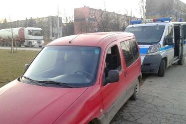 Ul. Piastowska. Pijany kierowca wiózł nietrzeźwych nastolatków