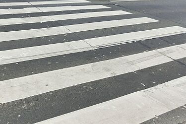 Potrącenie na przejściu dla pieszych. 61-latka w szpitalu