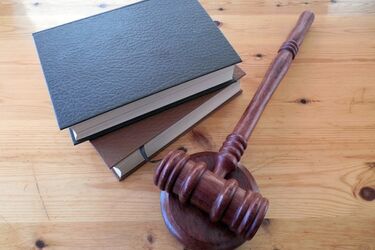 Myślisz o aplikacji prawniczej? Zapisz się na kurs przygotowujący do egzaminów