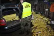 12 tys. paczek nielegalnych papierosów w audi