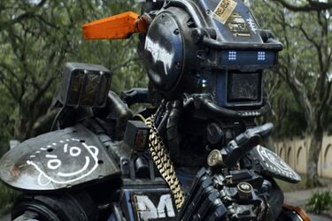 Robot, który myśli i czuje. "Chappie" w kinach [WIDEO]