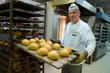 Paczki żywnościowe i nie tylko. Najubożsi otrzymają wielkanocną pomoc