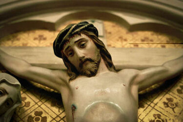 Wielki Piątek. Upamiętnienie Męki Pańskiej i ścisły post