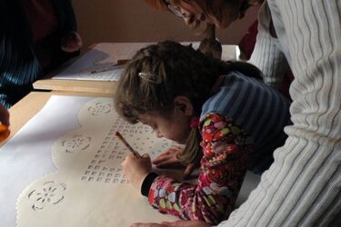 Warsztaty dla dzieci z rodzicami. Wykonają własne wycinanki