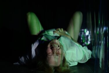 Duchy zmarłych, lekarze i czarny humor, czyli słynne "Królestwo" 