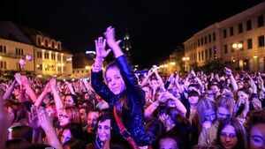 Świetna zabawa na Dniach Miasta. Tysiące osób pod Ratuszem [ZDJĘCIA]