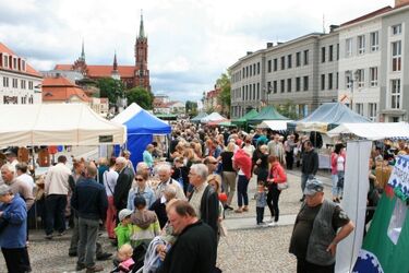 Mnóstwo ludzi, duży wybór produktów. Tradycyjny jarmark na Jana
