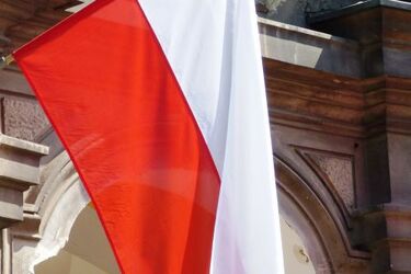 Zakłócali obchody Święta Konstytucji. Rodzeństwo musi zapłacić grzywny