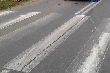 Zawiodły hamulce. Citroen potrącił 15-latka