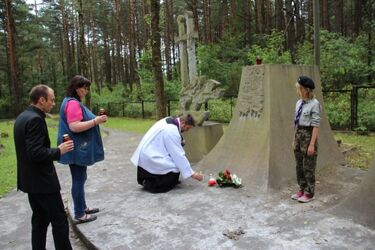 Hitlerowcy zabili około tysiąca białostoczan. Rocznica masowej egzekucji na Bacieczkach