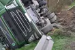 Wypadek tira i utrudnienia dla kierowców na krajowej 