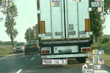 Kierowca hondy omal nie doprowadził do czołowego zderzenia [WIDEO]