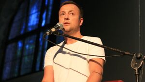Czesław Mozil o emigracji, rodzinie i popularności. Trwa festiwal Latający Łysy Pingwin [ZDJĘCIA, WIDEO]