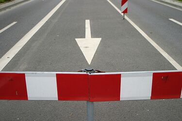 Wyłudzone miliony na zagranicznych kontach. Nowe ustalenia śledczych w sprawie oszustów
