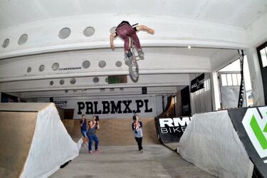 Czołówka BMX z całej Polski zjeżdza się na Węglową. Jubileuszowa edycja Mistrzostw Polski [WIDEO]