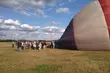 Nie widzą przeszkód! Osoby niewidome kierowały samochodem i latały balonem