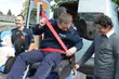 Jazda bez pasów jest groźna. Podlascy policjanci mają nowy symulator zderzeń 