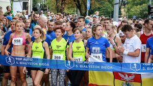 Białystok Biega z nowym rekordem trasy. Tłumy kibiców dopingowały biegaczy [ZDJĘCIA]
