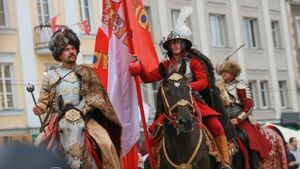 Husaria, Tatarzy, konie. Rynek Kościuszki jak przed XVII-wieczną bitwą [ZDJĘCIA]