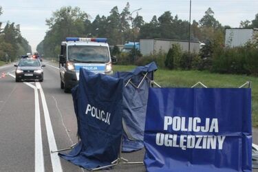 Śmiertelny wypadek. Kierująca odjechała z miejsca zdarzenia