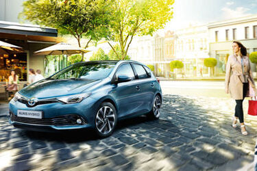 Toyota Auris - z hybrydą jej do twarzy!
