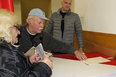 Białostoczanie głosują. W mieście frekwencja wysoka, w regionie - średnia