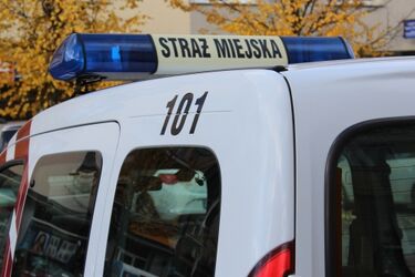 Szybka reakcja straży miejskiej uratowała życie bezdomnemu