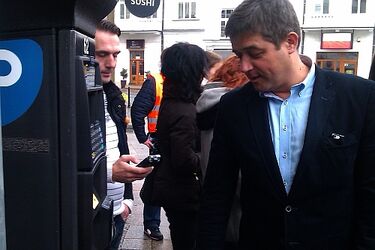 Pożegnanie z kartami w strefie płatnego parkowania. Parkomaty już działają