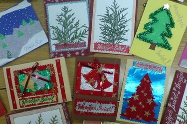 Zaopiekuj się aniołkiem. W ramach akcji można zakupić pocztówki i ozdoby świąteczne