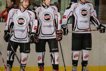 Hokej. Debiut mają za sobą. Podwójne zwycięstwo ADH Białystok w II lidze