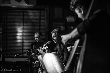 Adam Nowak i Akustyk Amigos. Wygraj bilety na koncert [KONKURS]