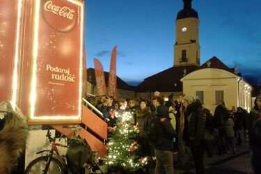 Tysiące białostoczan przyszło zobaczyć świąteczną ciężarówkę Coca-Coli