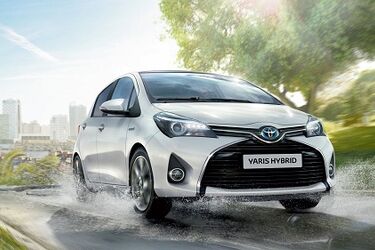 Kolejny rekordowy rok sprzedaży hybrydowych Toyot w Polsce i Europie