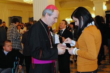 Caritas organizuje spotkanie opłatkowe osób niepełnosprawnych oraz wigilię osób samotnych i potrzebujących